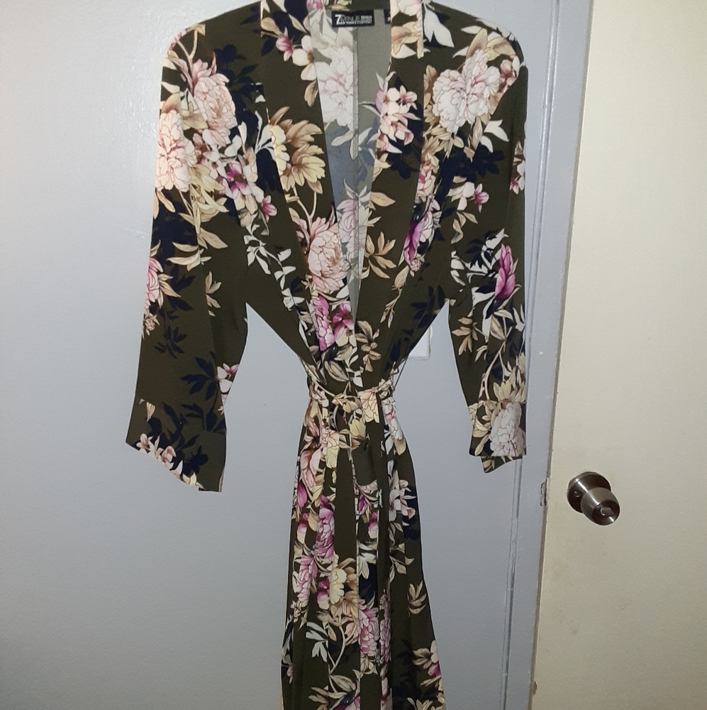 New york and company long kimono